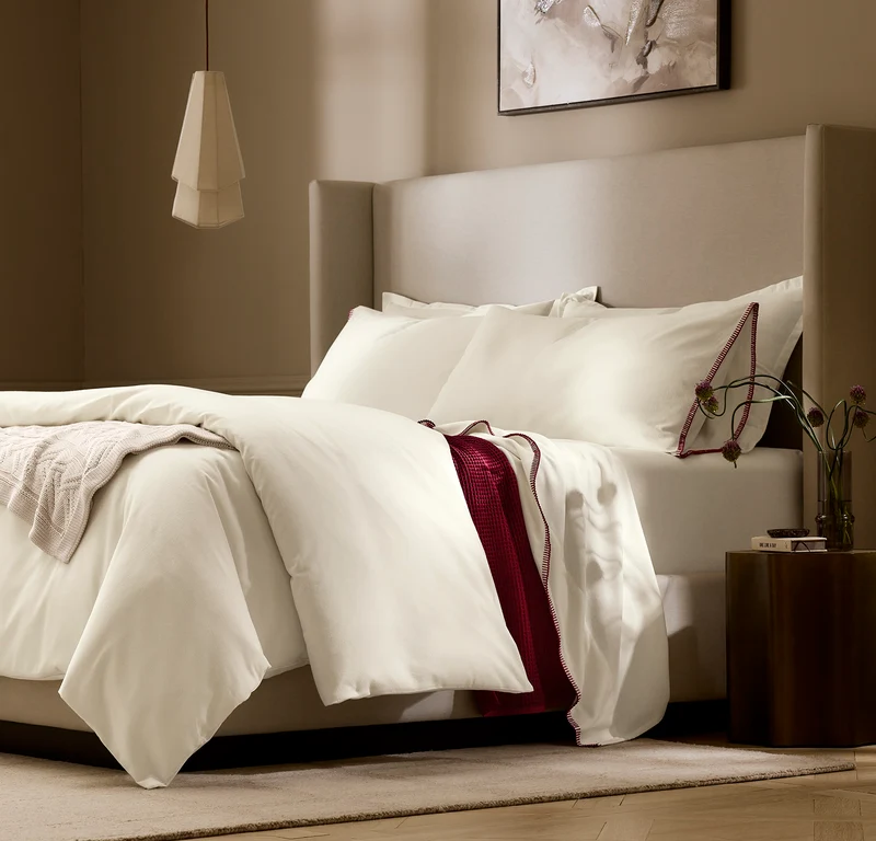 Flannel Pillowcase Set - Cream/Holly Whipstitch