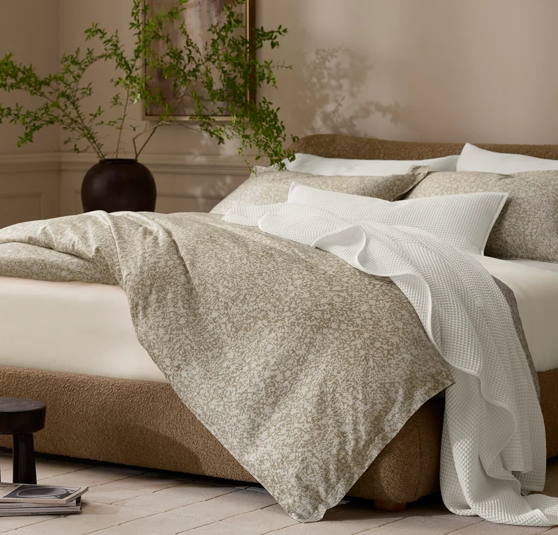 Signature Hemmed Duvet Set - Oak Garden