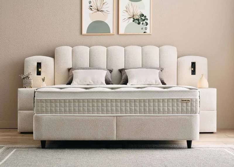 Casa Padrino Luxus Boxspringbett mit gewelltem Kopfteil und Leseleuchten Creme 160 x 200 cm - Luxus Schlafzimmer Möbel