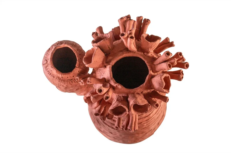 Casa Padrino Luxus Deko Skulptur Koralle Terrakottafarben 30 x 30 x H. 65 cm - Durchbrochene Terrakotta Skulptur in organischer Korallenform - Luxus Deko Accessoires