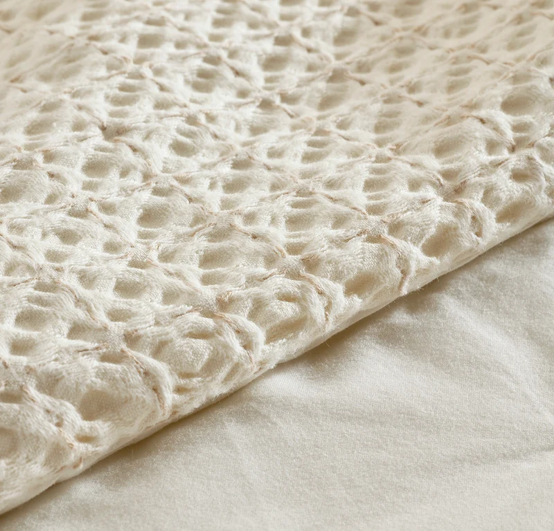 Mosaic Waffle Comforter - Cream/Oak