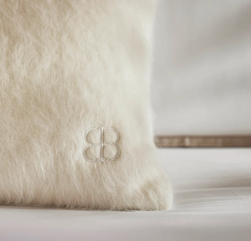 The Vérité Throw Pillow Cover - Cream