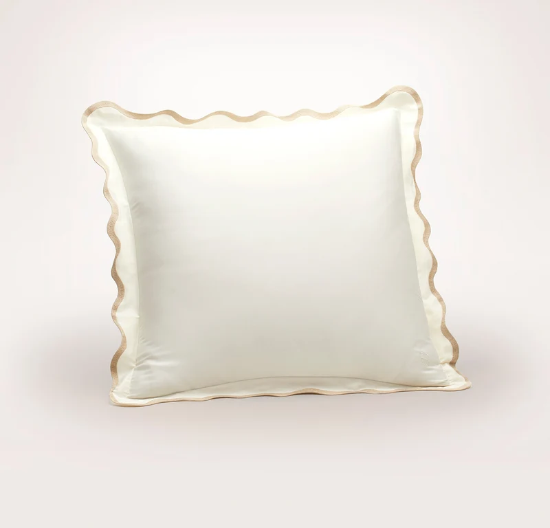 Percale Embellished Sham - Cream/Sand Curved Edge
