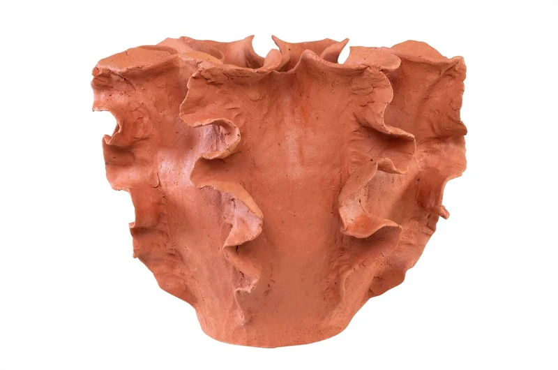 Casa Padrino Luxus Schale Naturfarben 40 x 40 x H. 30 cm - Große organisch geformte Schale Reef aus Terrakotta - Luxus Deko Accessoires
