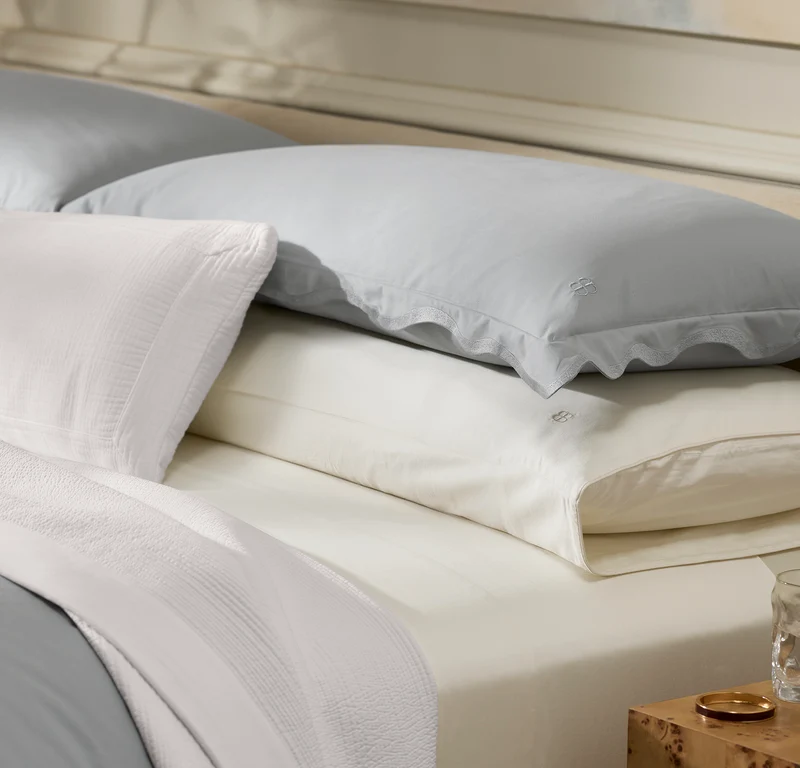 Signature Embellished Duvet Set - Shore/Shore Curved Edge