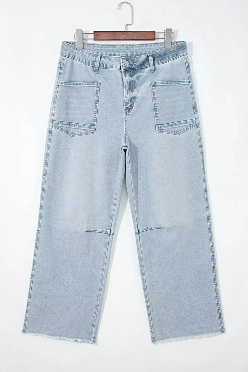 Lichtblauwe jeans met rechte pijpen, utility-zakken en onafgewerkte zoom - Klassieke pasvorm
