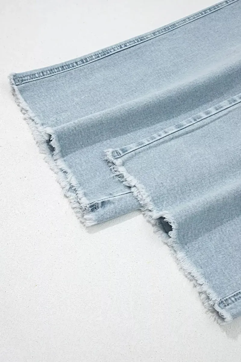 Lichtblauwe jeans met rechte pijpen, utility-zakken en onafgewerkte zoom - Klassieke pasvorm