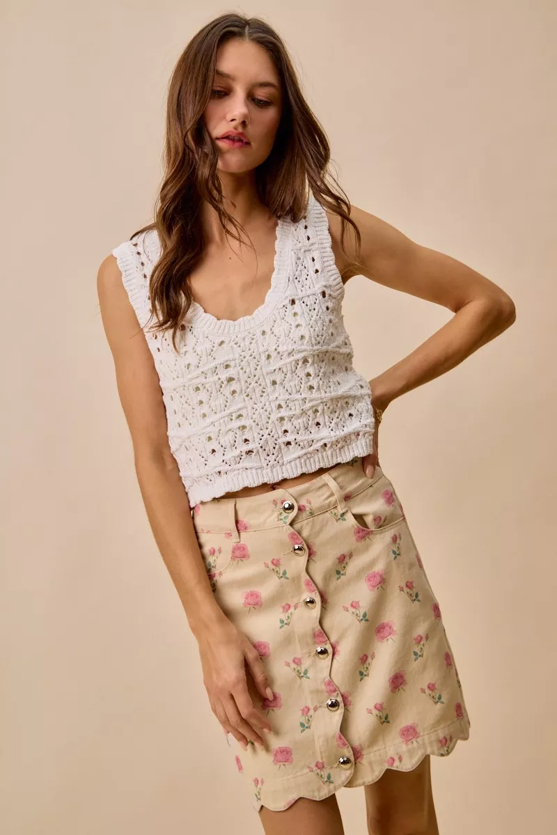 SO ME Minirok van katoenen twill met bloemen- en rozenprint en geschulpte rand