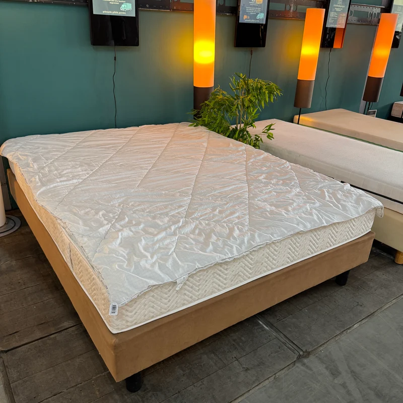 Dodo Couette Total Protect Bettdecke Steppbett 170x200 Weiß Gebraucht