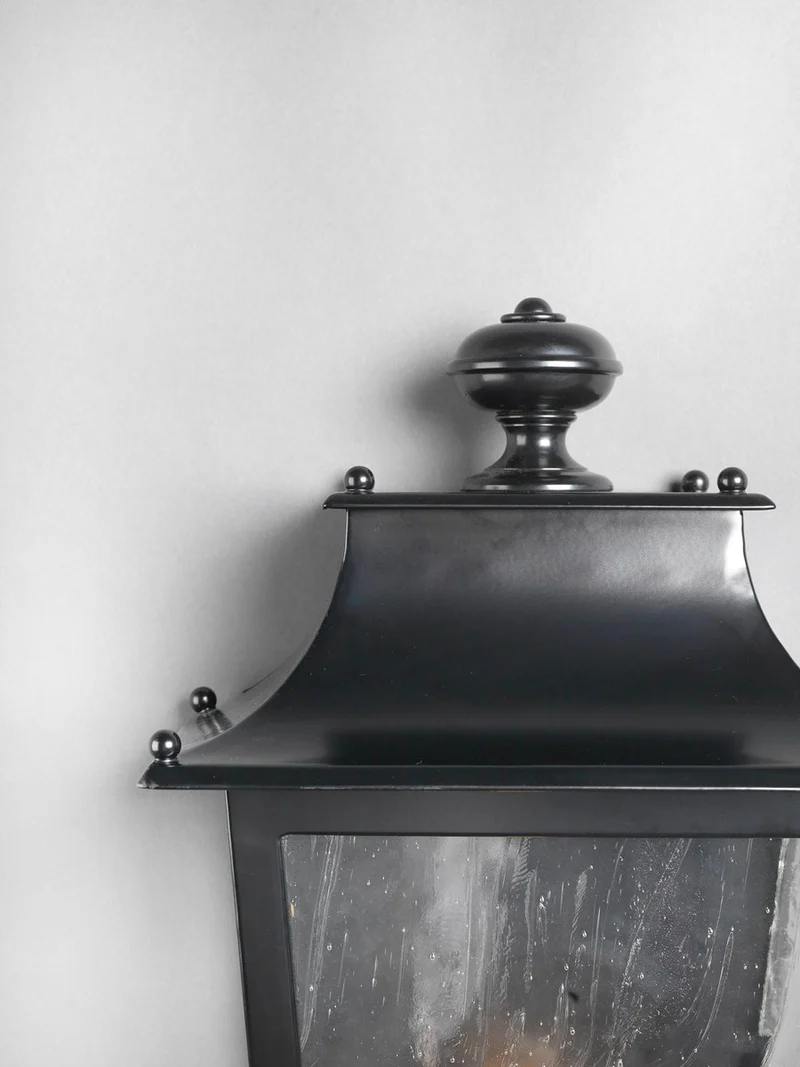 Casa Padrino Luxus Außen Laterne Schwarz B. 32 x H. 54 cm - Handgefertigte Laterne aus Schmiedeeisen - Luxus Kollektion - Edel & Prunkvoll