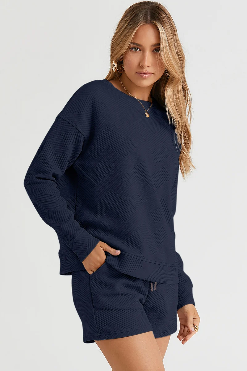 Double Take Full Size Top met lange mouwen en korte broek, inclusief zakken - Comfortabel en elastisch