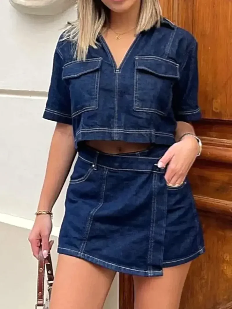 Johnny Collar denim top met korte mouwen en skort (tweedelige set) - Stijlvol en casual chic