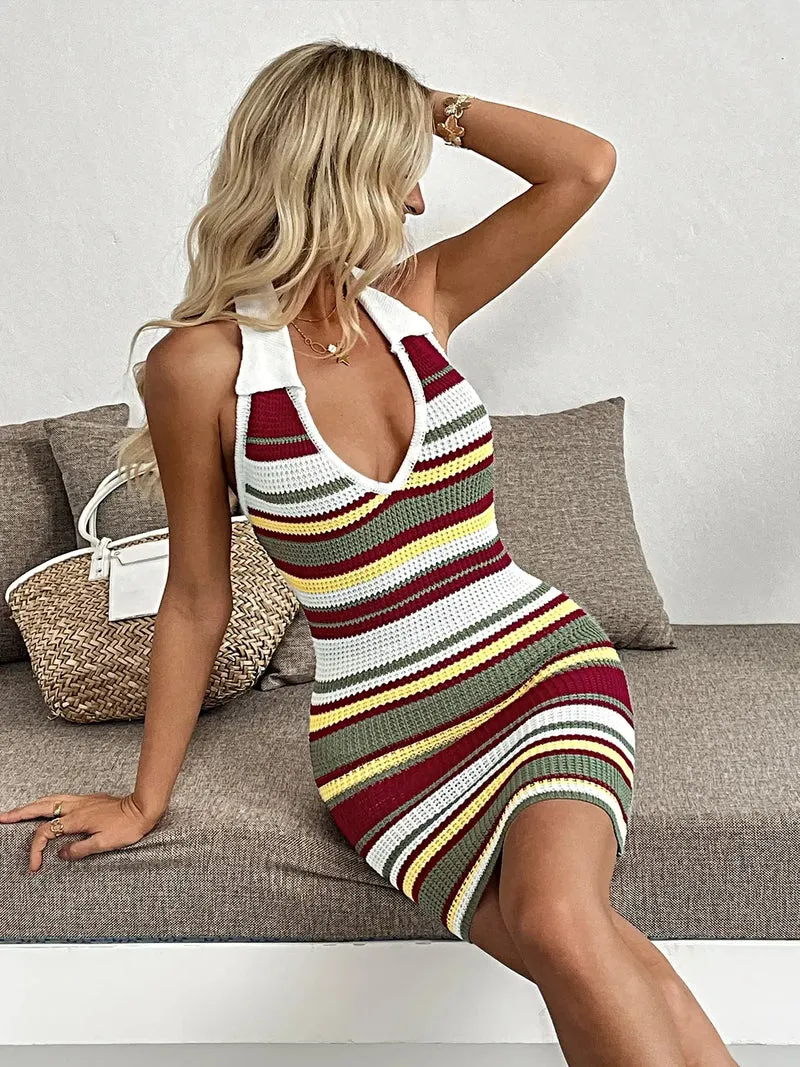Multicolor geribbelde en gestreepte sweaterjurk met halternek, elastische gebreide pasvorm
