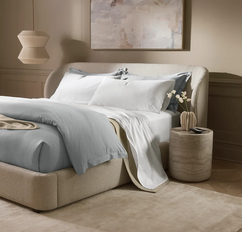 Signature Embellished Sheet Set - White/White Piped Edge