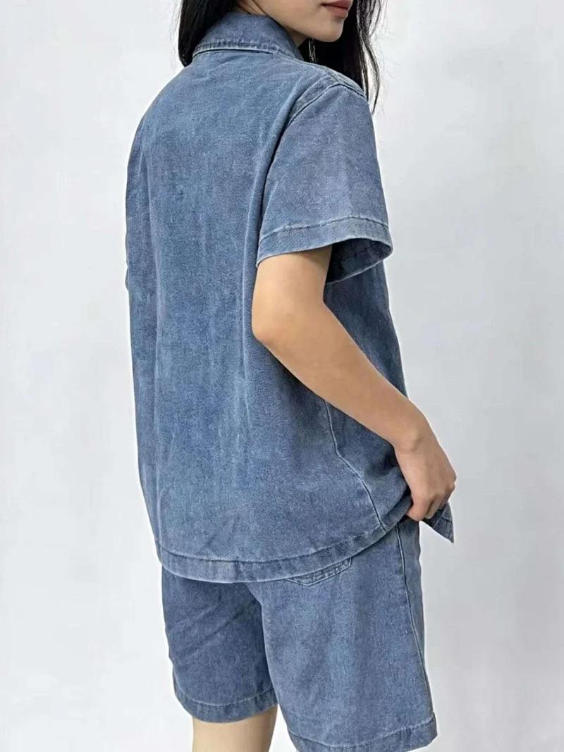 Stijlvolle top met korte mouwen en bijpassende shorts - met zakken, trekkoord en hoogwaardige katoenmix.