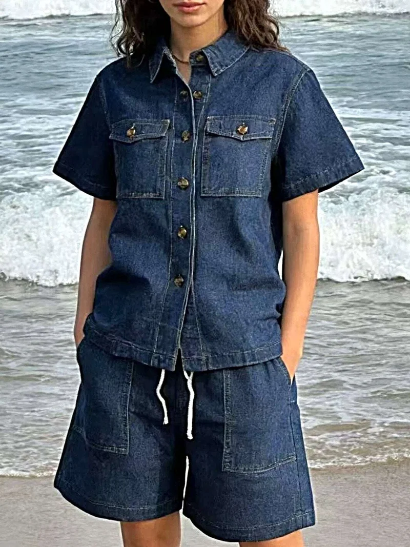 Stijlvolle top met korte mouwen en bijpassende shorts - met zakken, trekkoord en hoogwaardige katoenmix.