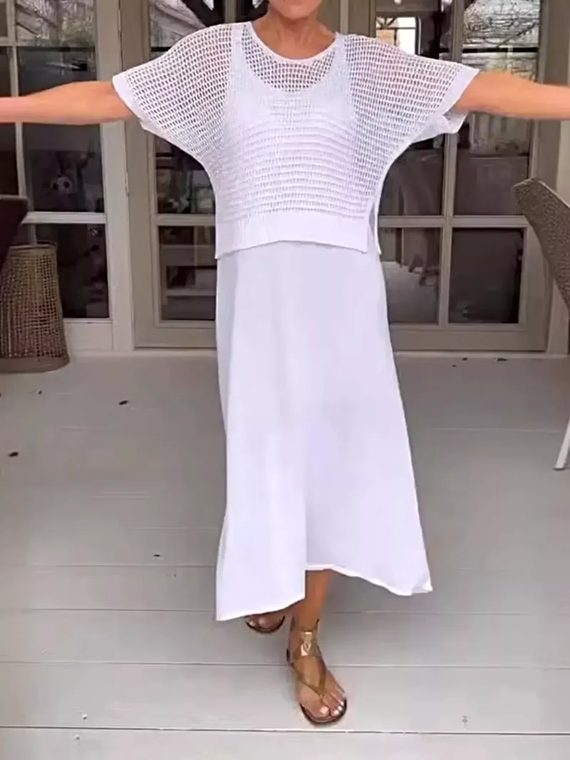 Plus size 2-delige set bestaande uit een opgemaakt gebreid vestje en jurk met oversized pasvorm.