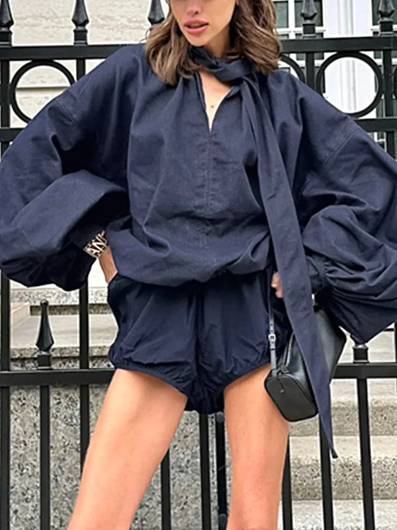 Chique denim outfit met strik aan de voorkant - 2-delige katoenen set met opvouwbaar ontwerp