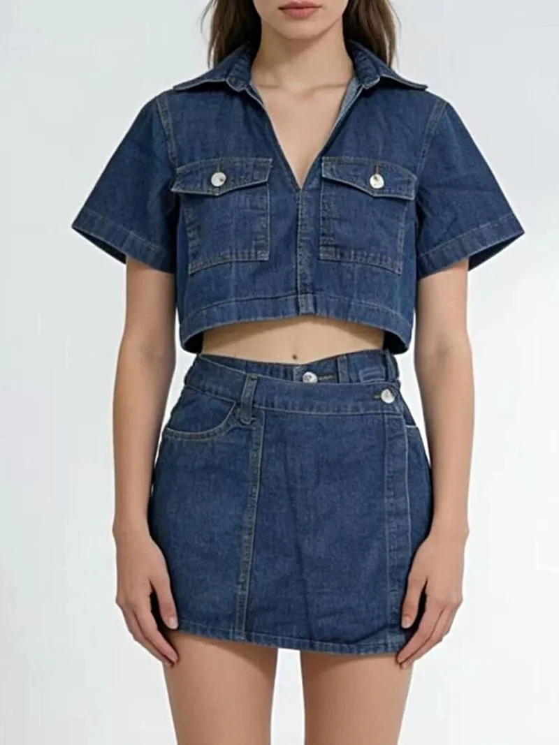 Stijlvolle crop top met knoopjes en bijpassende rokbroek - 85% katoenen denim, klassieke chique look