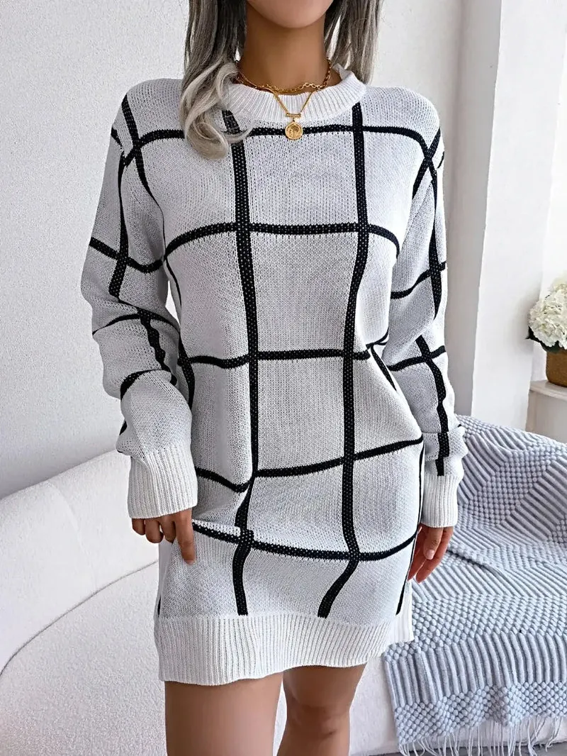 Geruite sweaterjurk - Jurk van acryl gebreide stof met ronde hals en verlaagde schouders en stretchstof.