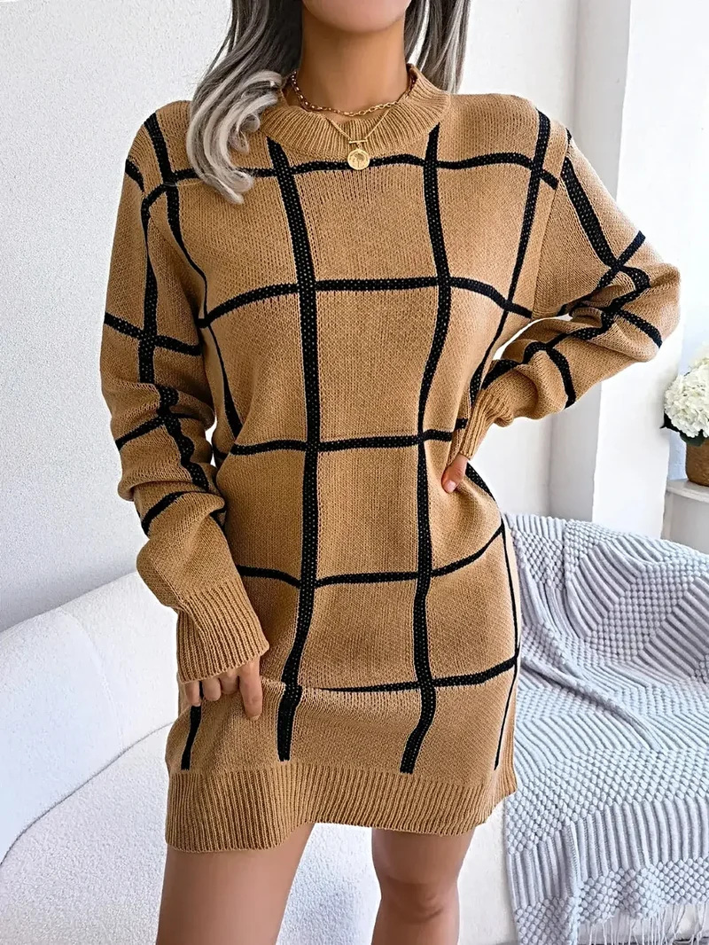 Geruite sweaterjurk - Jurk van acryl gebreide stof met ronde hals en verlaagde schouders en stretchstof.