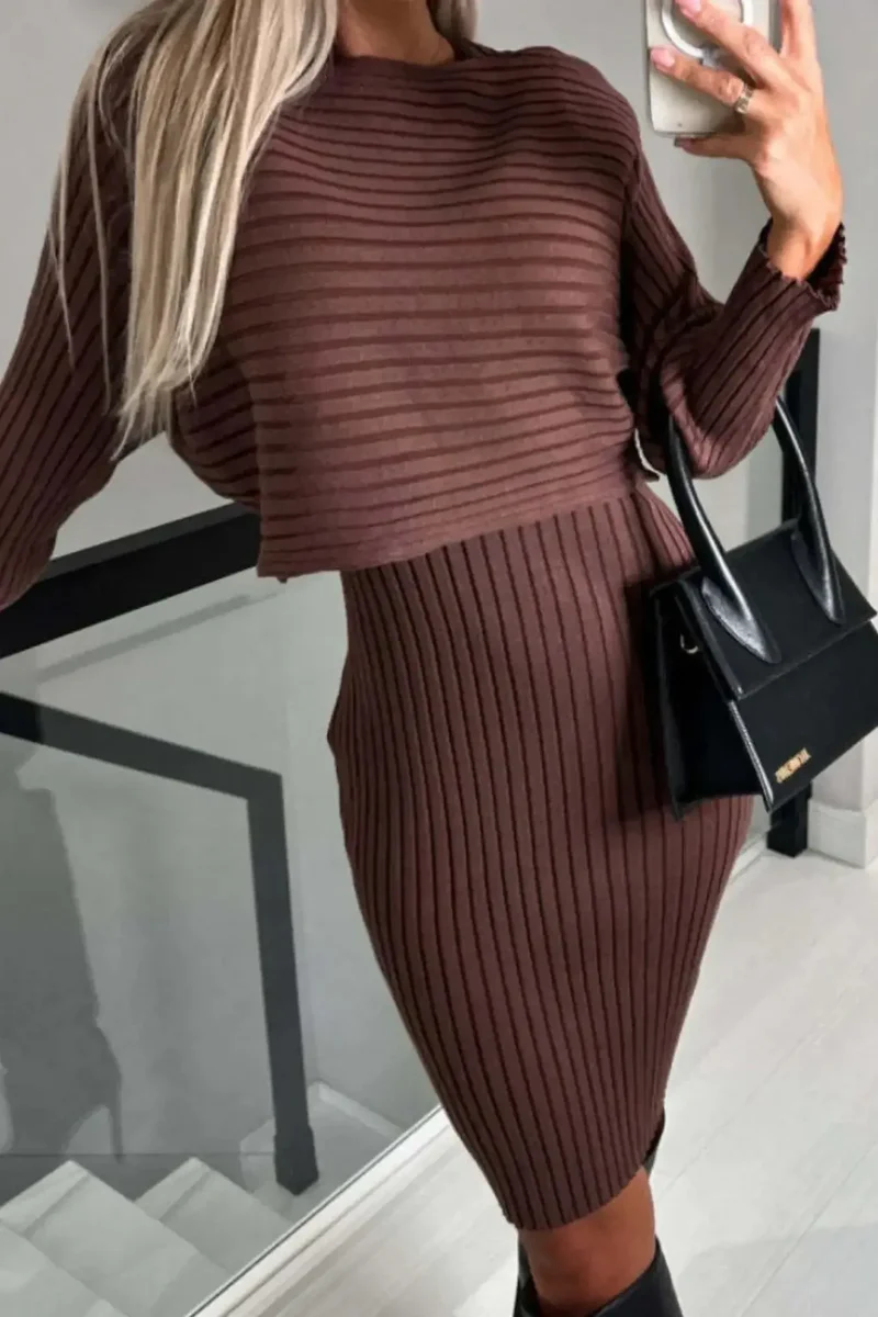 Geribbelde sweaterjurk set: 2-delige set bestaande uit een top met ronde hals en een cami-jurk, gelaagde outfit