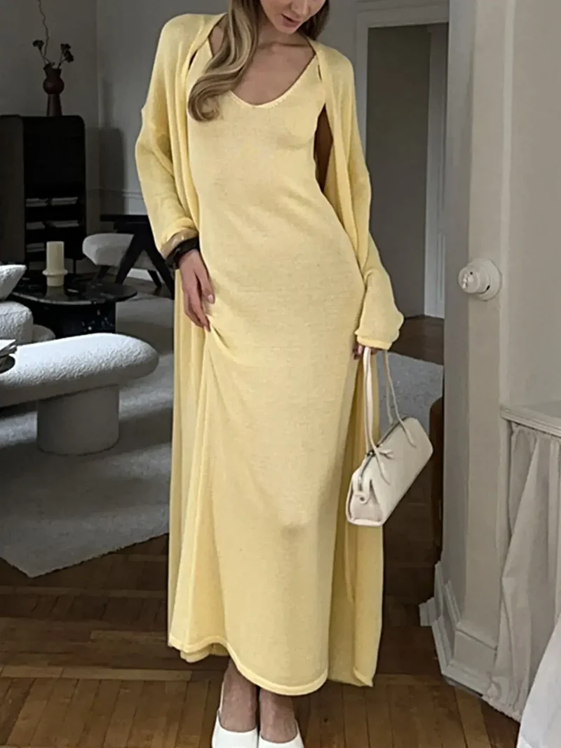 Elegante gebreide jurk met V-hals en vest, inclusief split, 2-delige set van elastische stof.