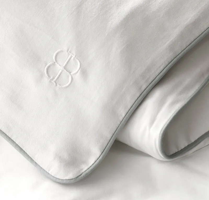 Signature Embellished Duvet Set - White/Shore Piped Edge