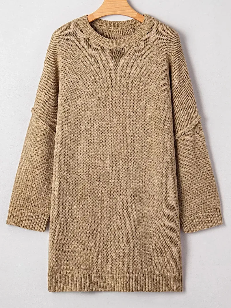 Oversized sweaterjurk - losvallend gebreid ontwerp met verlaagde schouders en een relaxte pasvorm.