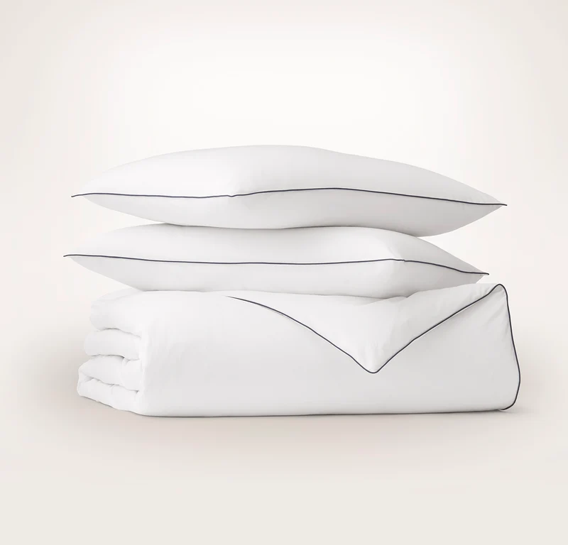 Signature Embellished Duvet Set - White/Coastal Navy Piped Edge