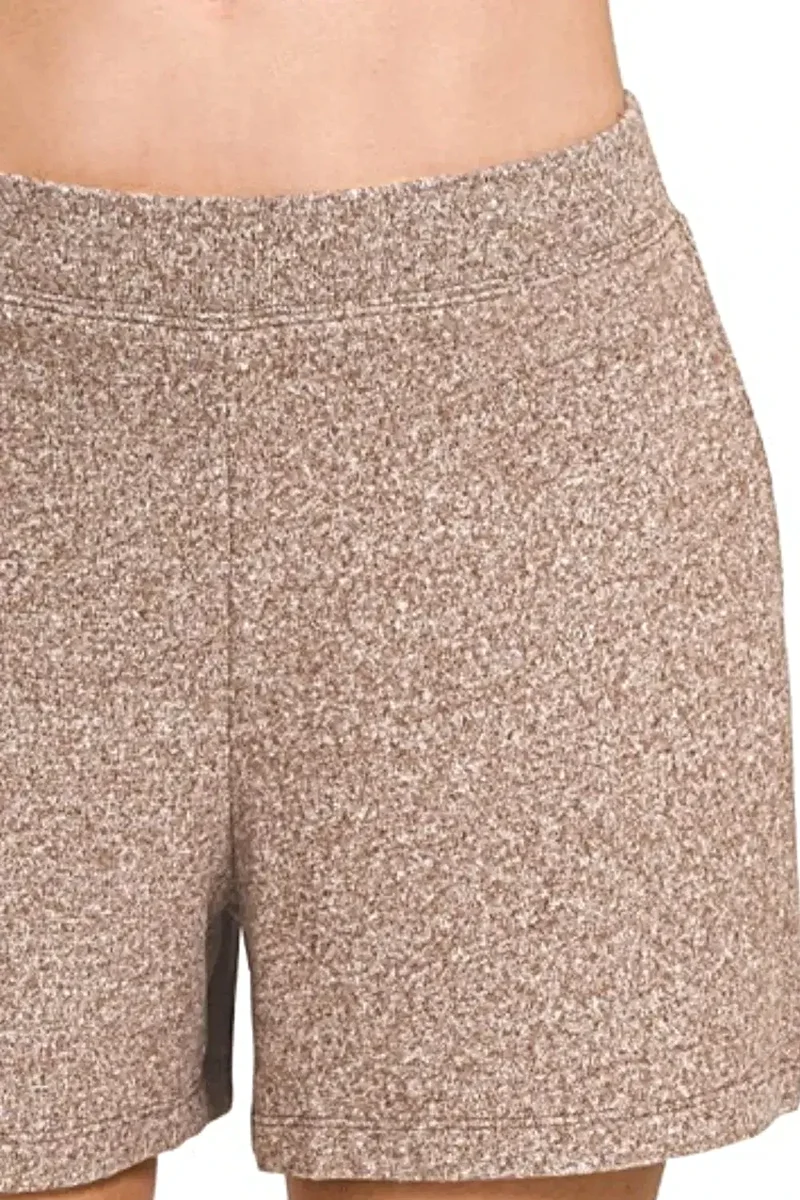 Comfortabele shorts met elastische tailleband - Zachte gemêleerde Hacci-stof, perfect voor casual gebruik.