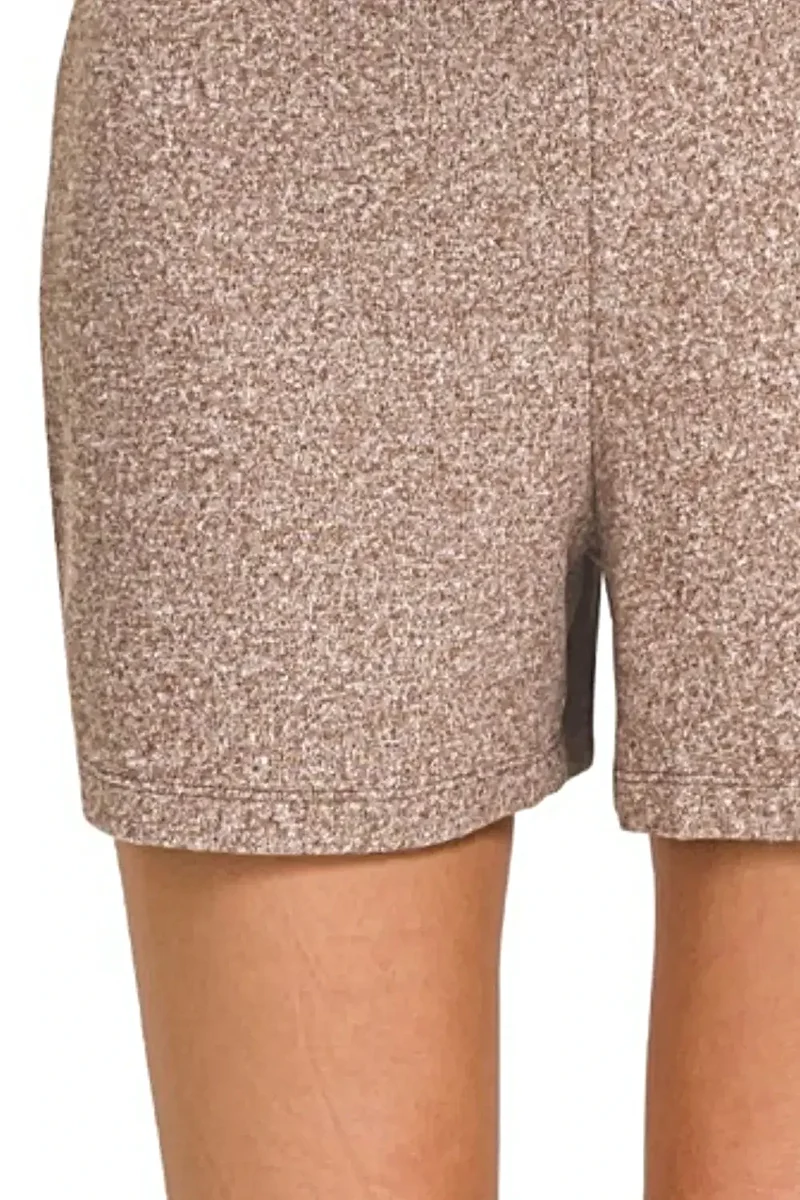 Comfortabele shorts met elastische tailleband - Zachte gemêleerde Hacci-stof, perfect voor casual gebruik.