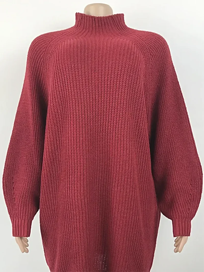 Elegante sweaterjurk met col, verlaagde schouders, lange mouwen en zachte, elastische gebreide stof.
