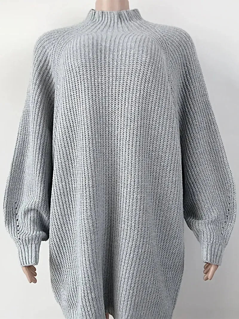 Elegante sweaterjurk met col, verlaagde schouders, lange mouwen en zachte, elastische gebreide stof.