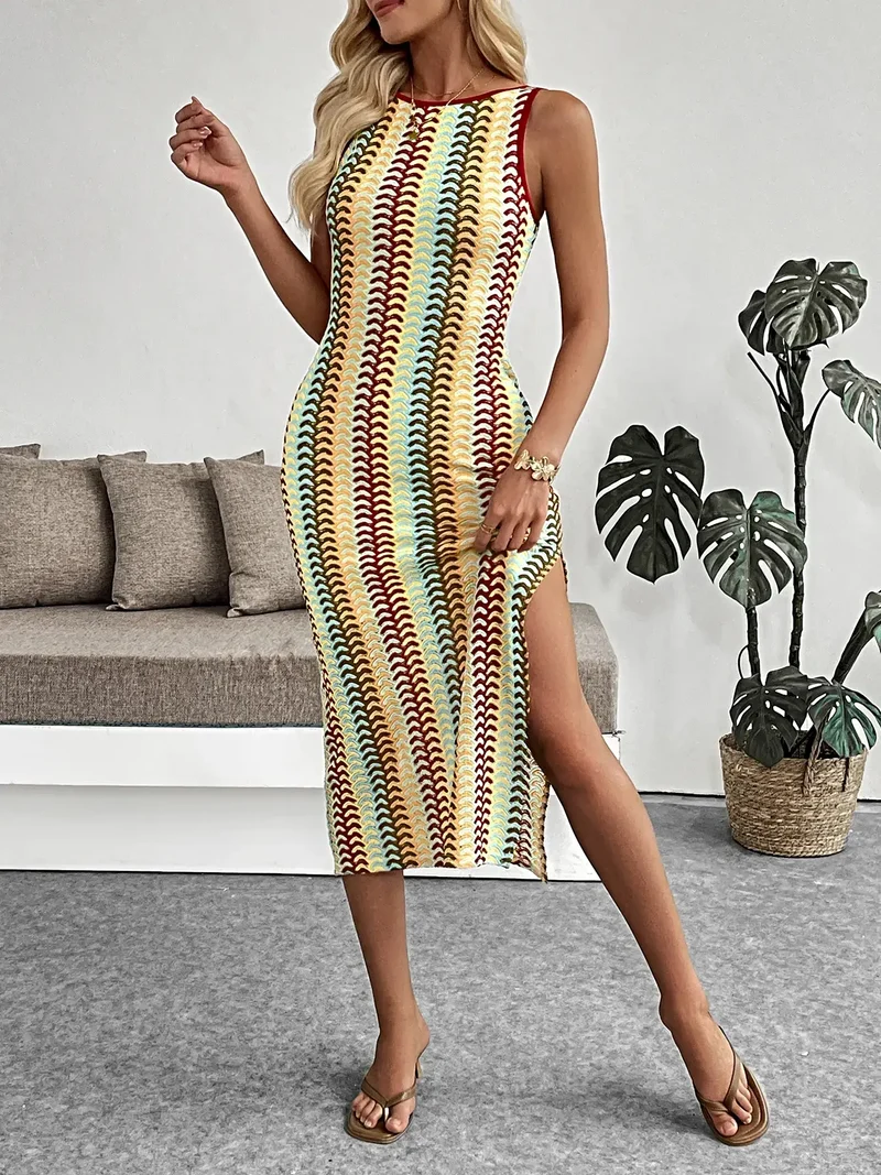 Mouwloze sweaterjurk met chevronstrepen, zijsplit, licht elastisch, elegante midi-lengte
