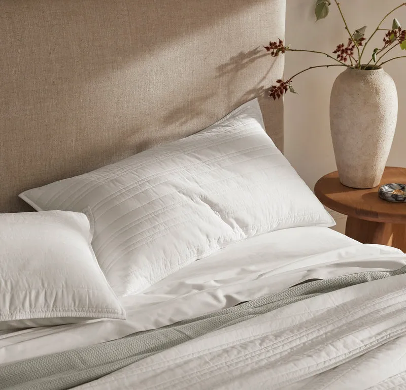 Signature Stripe Quilt Set - White