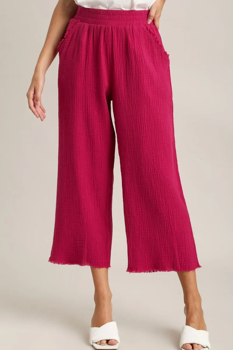 Umgee Full Size Broek met onafgewerkte zoom, elastische taille en wijde pijpen, plus size