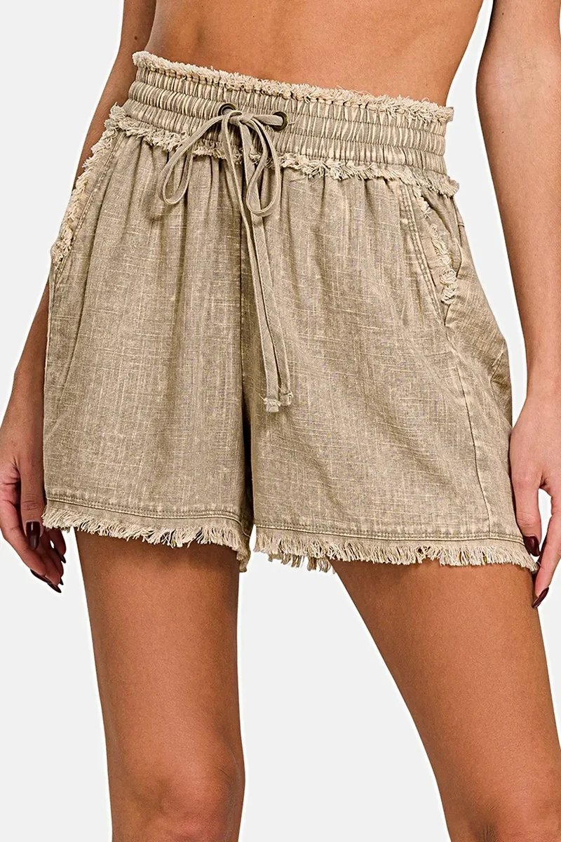 Zenana Shorts van gewassen linnen met gerafelde zoom en trekkoord