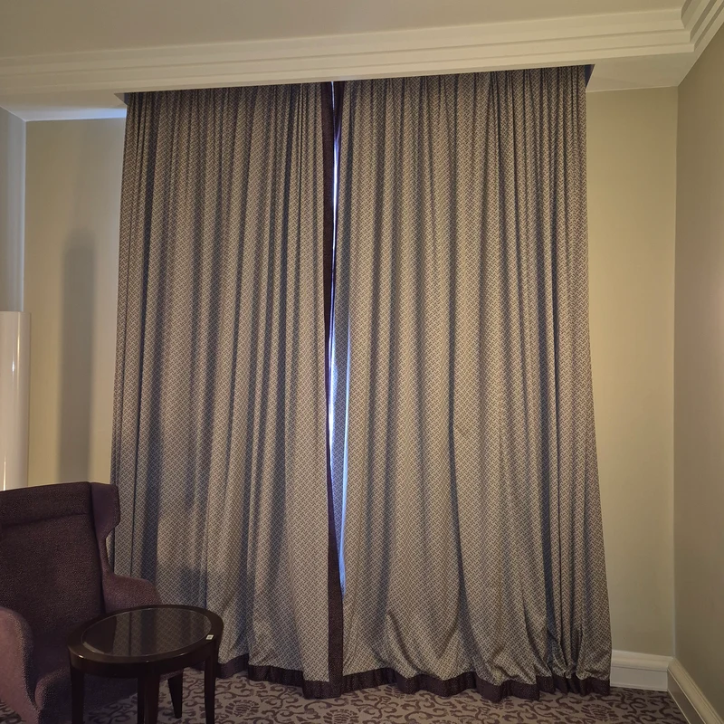 Luxus Vorhänge Gardinen Set 221x366 Hotel Atlantic Hamburg Lila Violett Beige Gemustert