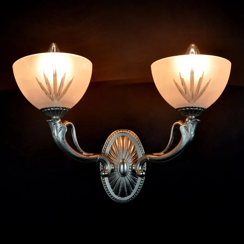 Casa Padrino Luxus Barock Kristall Wandleuchte Gold 42 x 18 x H. 28 cm - Prunkvolle Messing Wandleuchte mit böhmischem Kristallglas - Barock Möbel - Edel & Prunkvoll