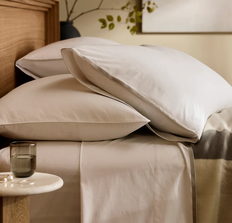 Signature Embellished Sheet Set - White/Pewter/Oak Trielle