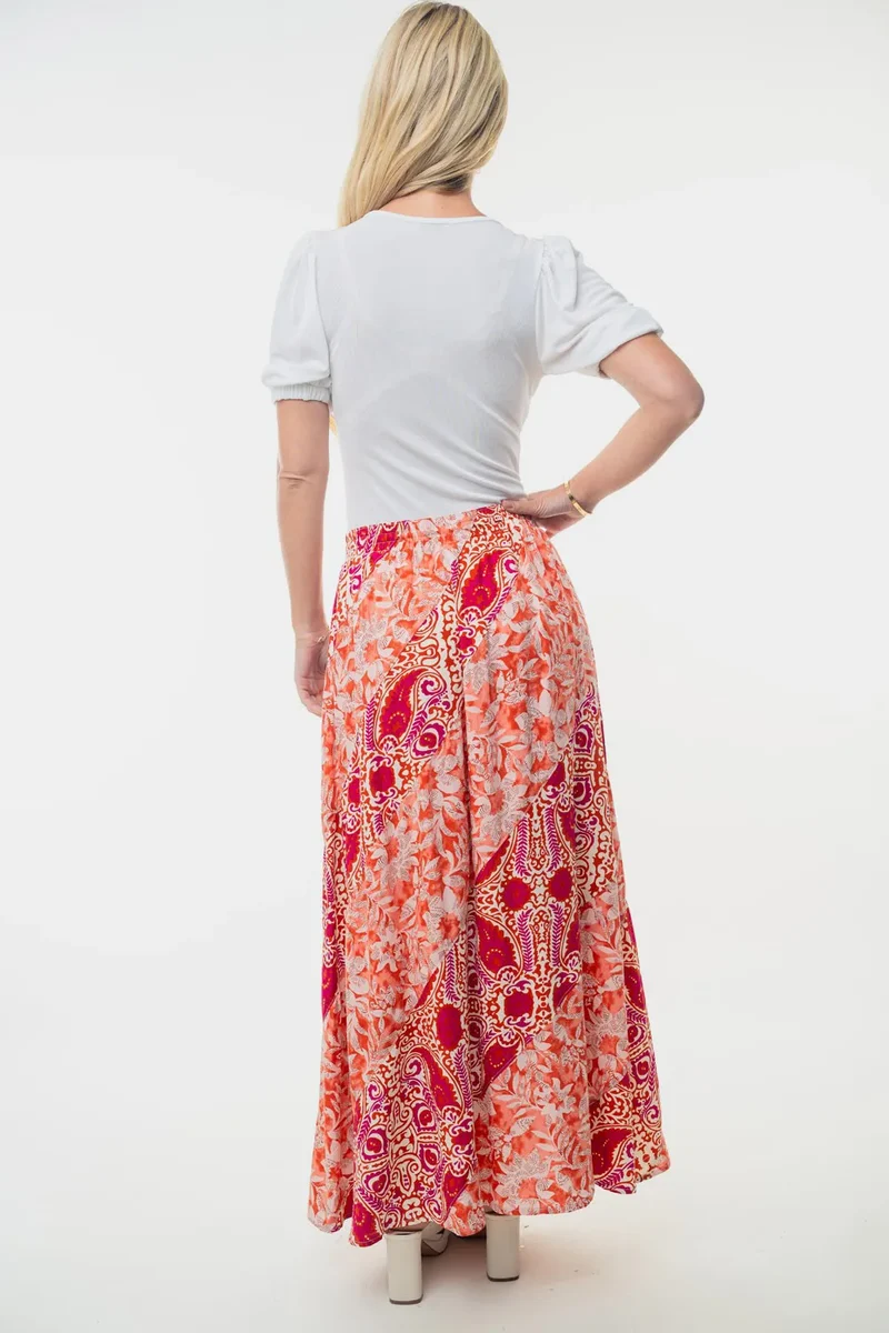 Witte berkenrok met hoge taille en bloemenprint, volledig formaat
