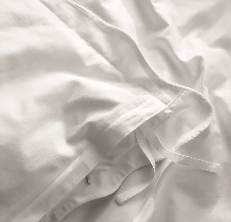 Signature Embellished Duvet Set - White/White Curved Edge