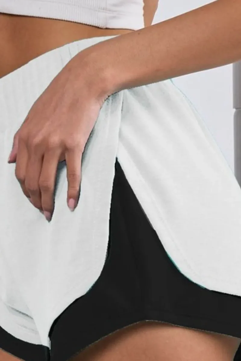 BiBi French Terry gebreide kleurblok shorts met zijsplitten