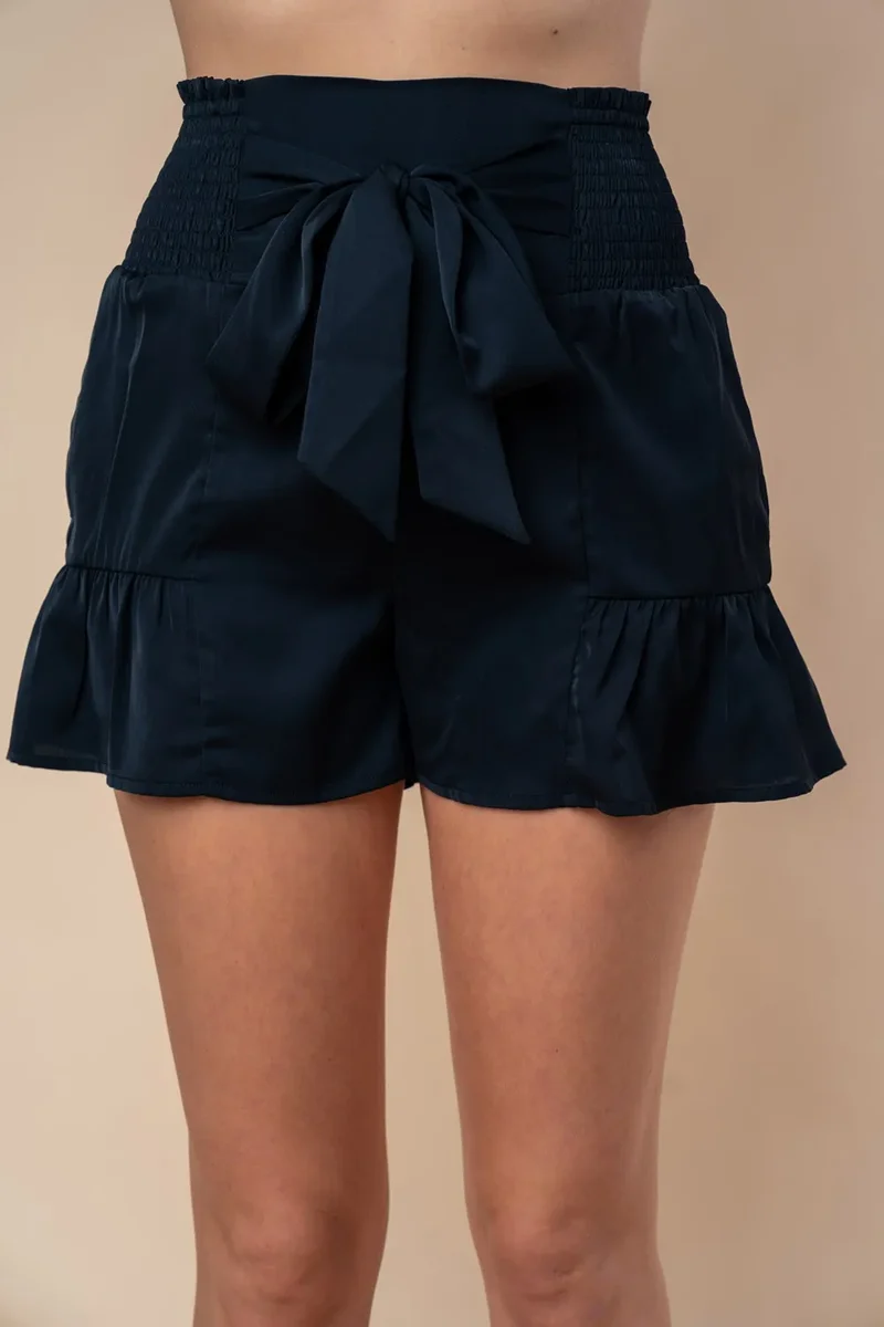 Witte Birch shorts met hoge taille en smockwerk, volledige maat