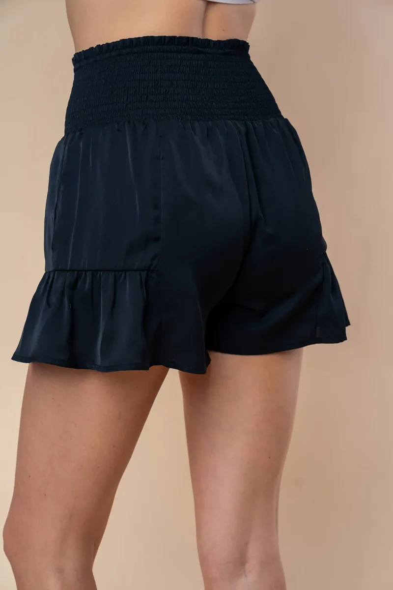 Witte Birch shorts met hoge taille en smockwerk, volledige maat