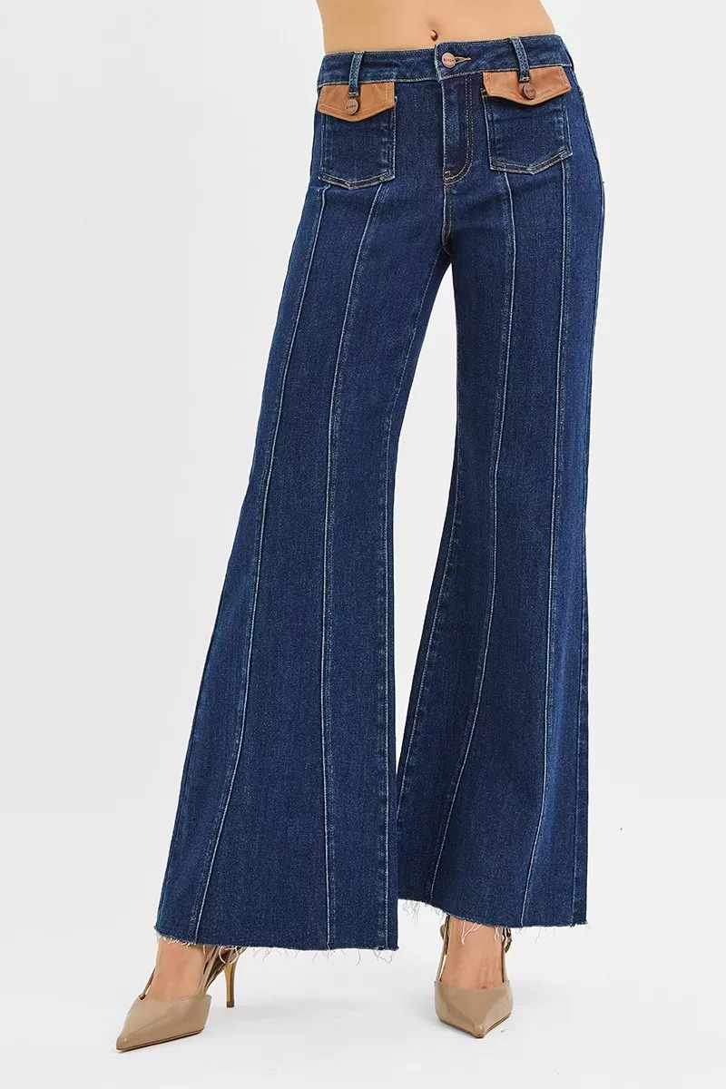 RISEN High Rise Wide Flare Jeans met leren voorzakdetails