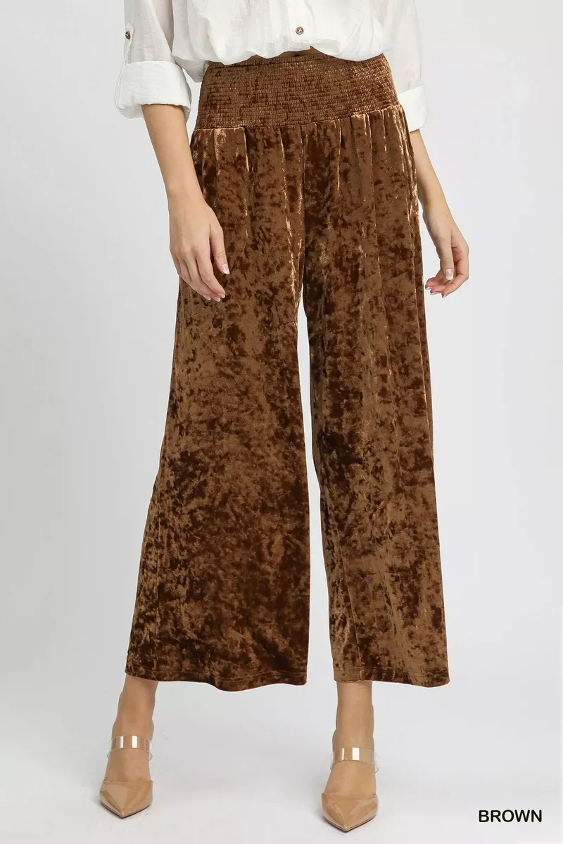 Umgee fluwelen broek met gesmokte tailleband en wijde pijpen