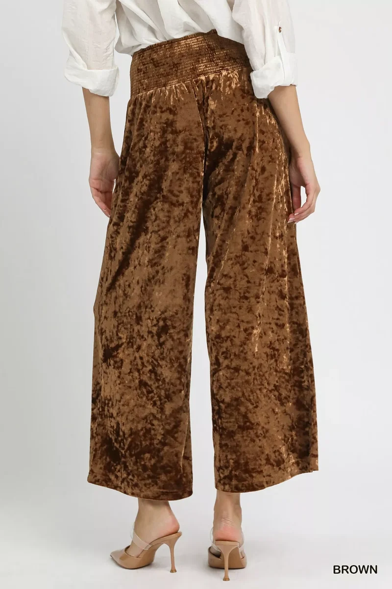 Umgee fluwelen broek met gesmokte tailleband en wijde pijpen