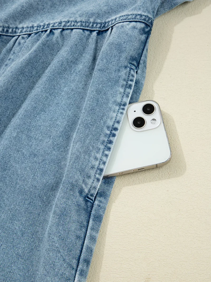 Mini-jurk van denim met geplooide manchetten en wijde pijpen